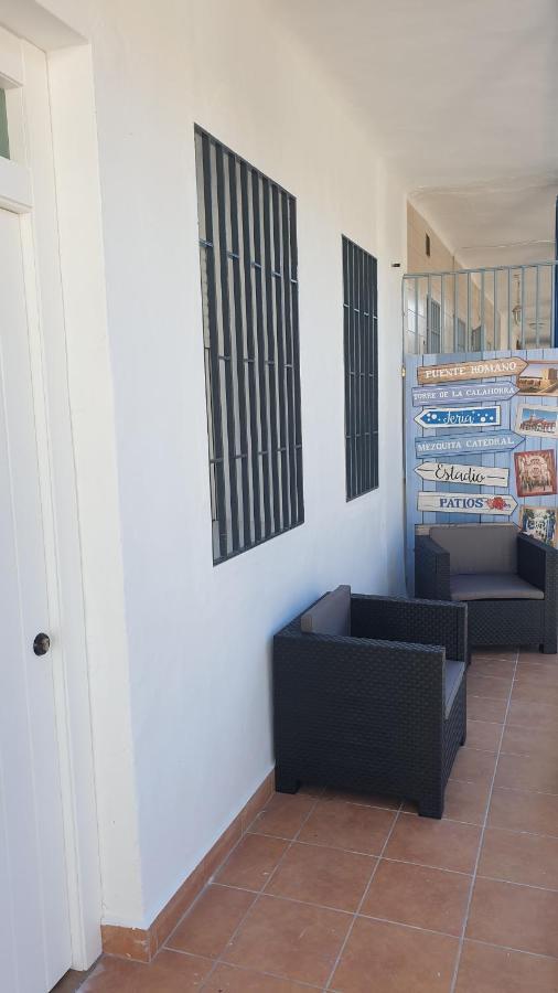 Apartamentos En Cordoba, Puente Romano Y Torre Calahorra Esterno foto