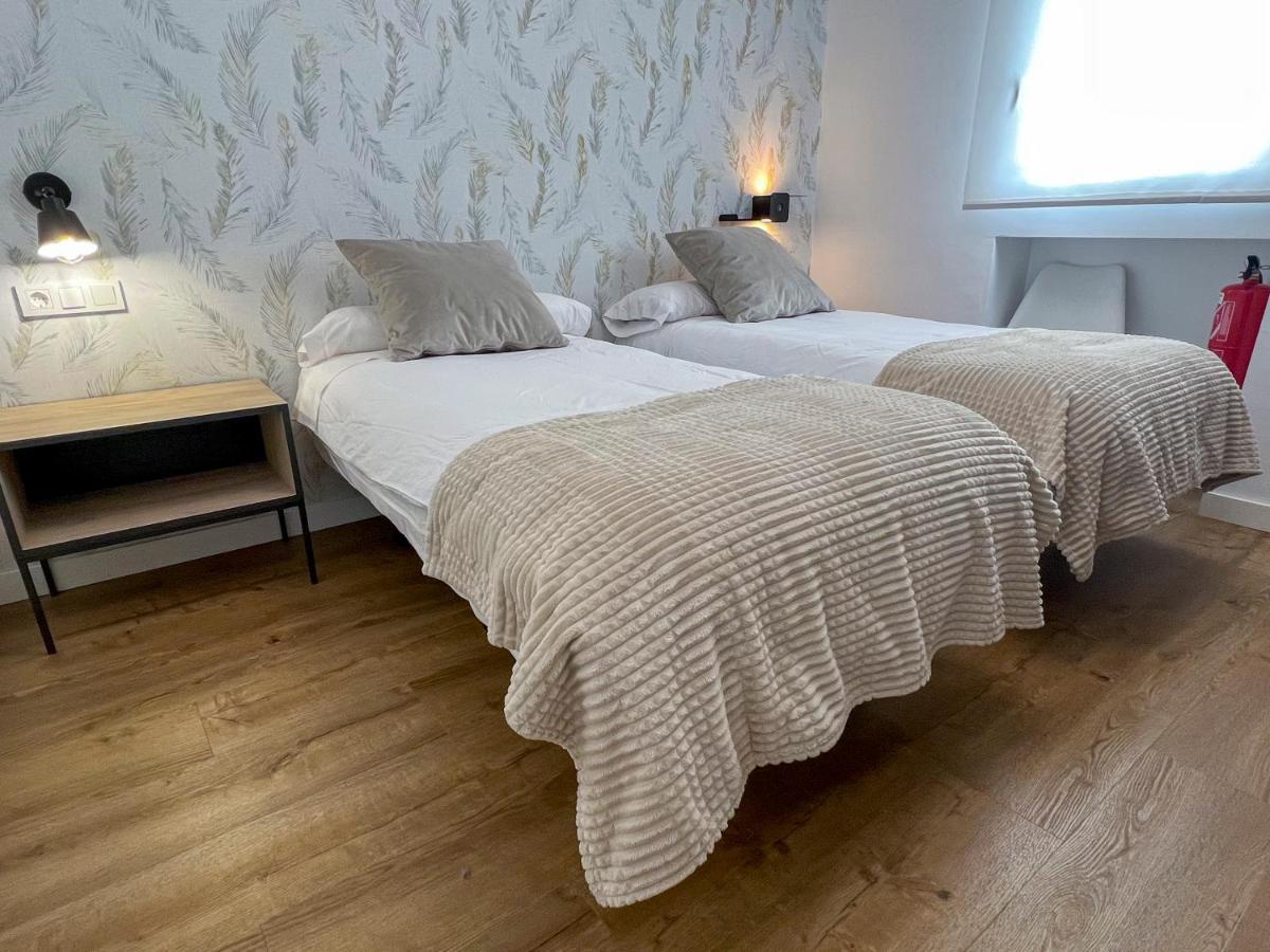 Apartamentos En Cordoba, Puente Romano Y Torre Calahorra Esterno foto